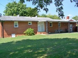  Meadowbrook Dr