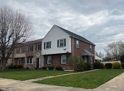  Woodlawn Cir