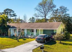  Se Mistletoe St
