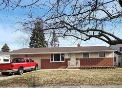  Armitage Dr