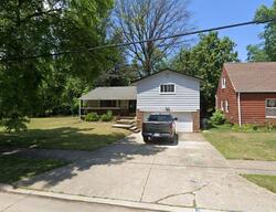  Hillcrest Dr