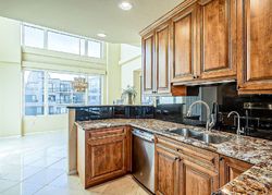  W Vernon Ave Unit 601