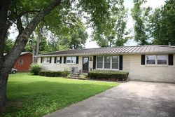  Oakdale Dr
