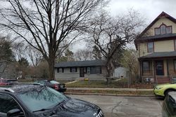  Knox Ave N
