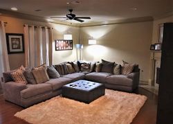  Boardwalk Dr Apt 14