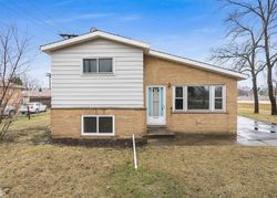  Twin Oaks St