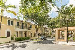 Venetian Dr