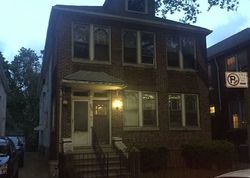  E 7th St