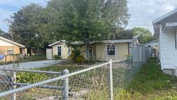  26th Ave E