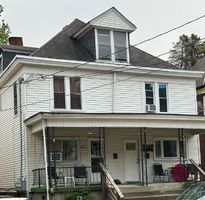  N 8th St