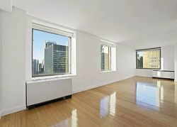 W 39th St Apt 38a