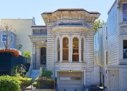  Pine St