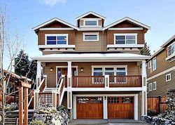  43rd Ave Ne