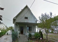  Willow St