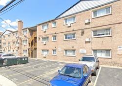  W Farwell Ave Apt 3s
