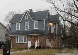  Dehirsch Ave