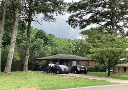  Lake Dr Ne