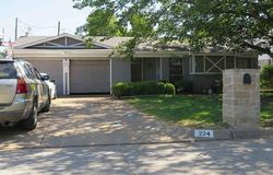  Chevy Chase Dr