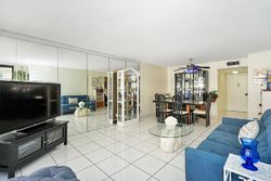  Brickell Bay Dr Apt 9