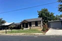  Kendalia Ave