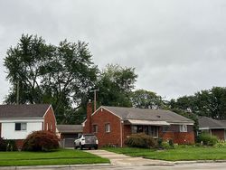  Lonnie Blvd