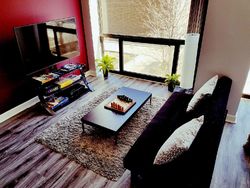  N Clarendon Ave Apt 1