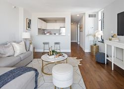  N Lake Shore Dr Apt 2