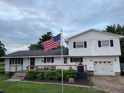  Hickory St