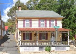  W Main St
