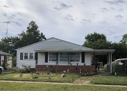  Moultrie Ave