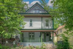  E 22nd St