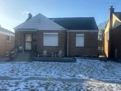  S 22nd Ave