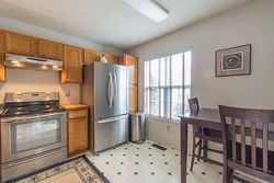  E Laurelwood Dr