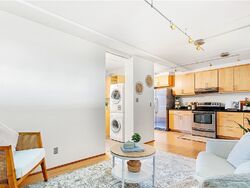  Heulu St Apt A204
