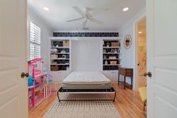  S Mallory Cir
