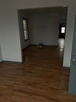  E 22nd St