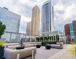  E Chestnut St Apt 7h