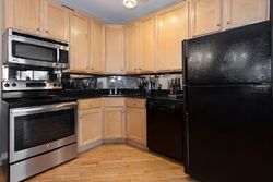  E Chestnut St Apt 4g