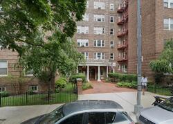  35th Ave Apt 2r