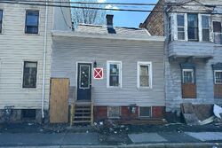  Sherman St