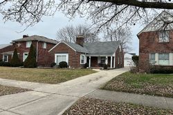  Lochmoor Blvd