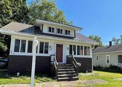  E Spruce St