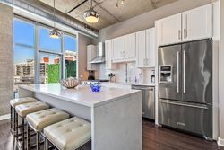  E 16th St Unit 1411