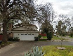  Robertson Ave