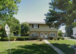  N 106th St