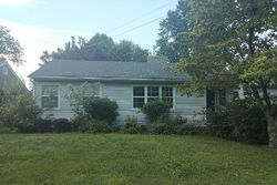  Hillcrest Dr