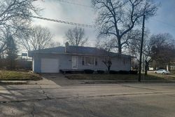  E 3rd St