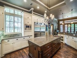  Twelve Oaks Ln