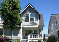  29th Ave S