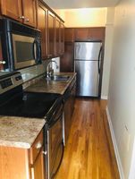  N La Salle Dr Apt 201